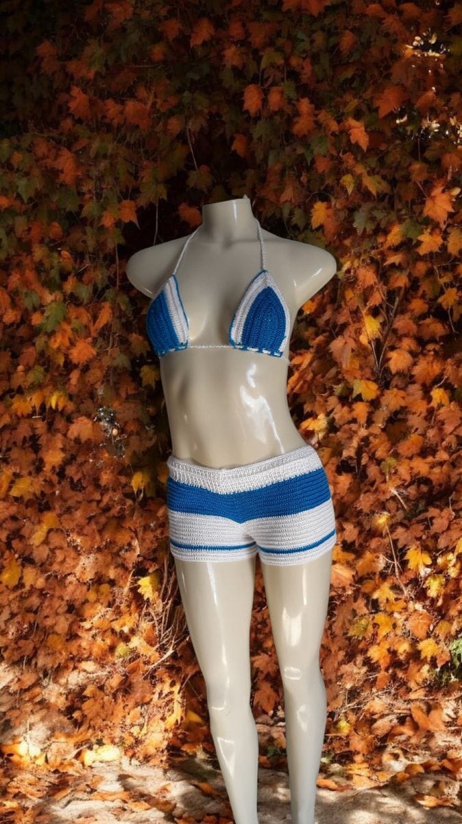 Biquini e short azul e branco