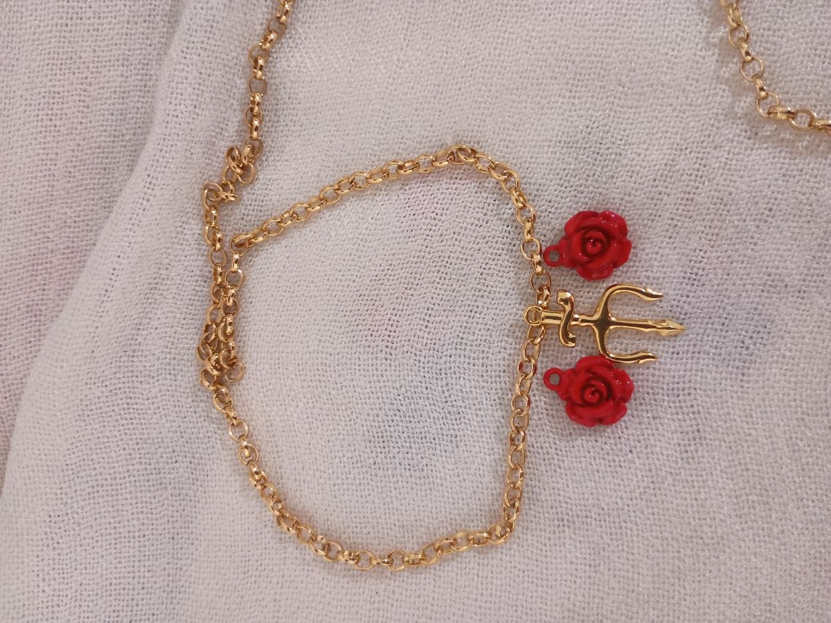 Gargantilha e pulseira para pomba gira
