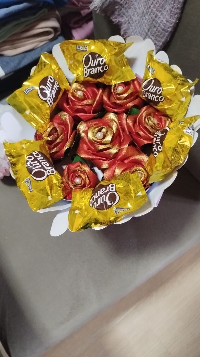 Buquê de rosas de cetim