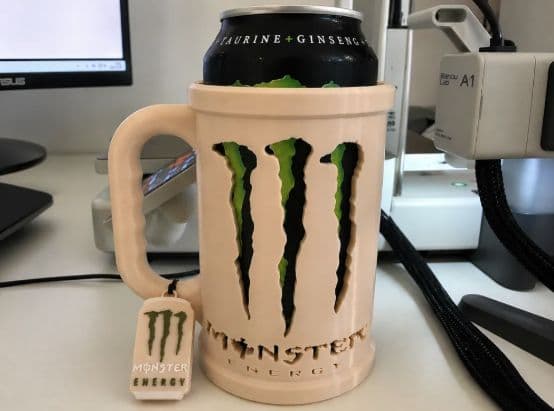 ☕💚 Caneca Monster (9 PORTA LATAS ) – Energia e Estilo em Cada Gole 💚☕