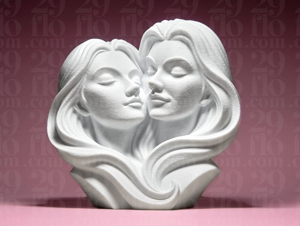 💕 Escultura Face a Face – Amor em Forma de Arte 💕