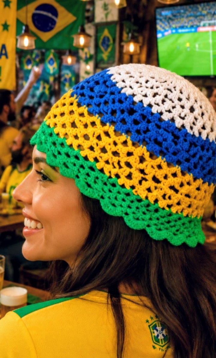 Touca vazada de crochê