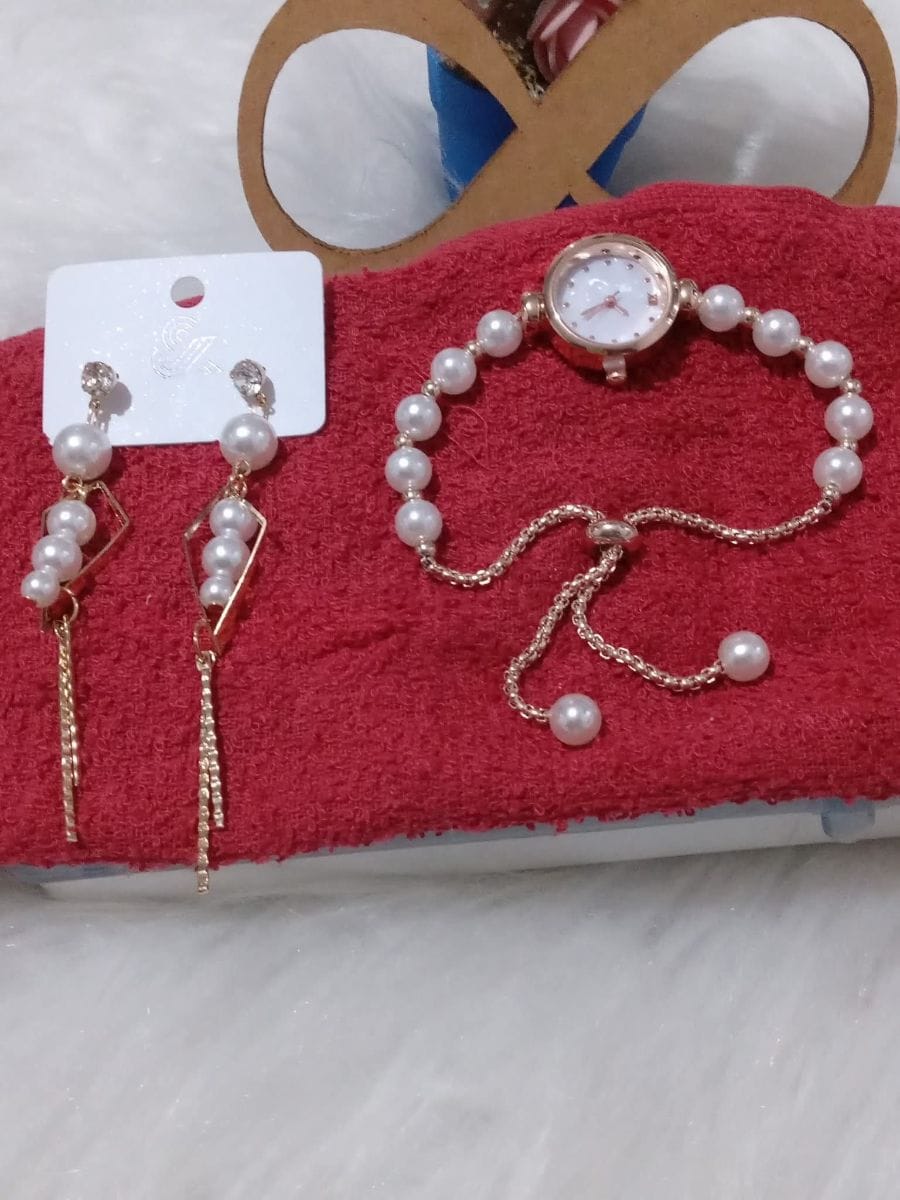 Conjunto de Brincos e Relógio