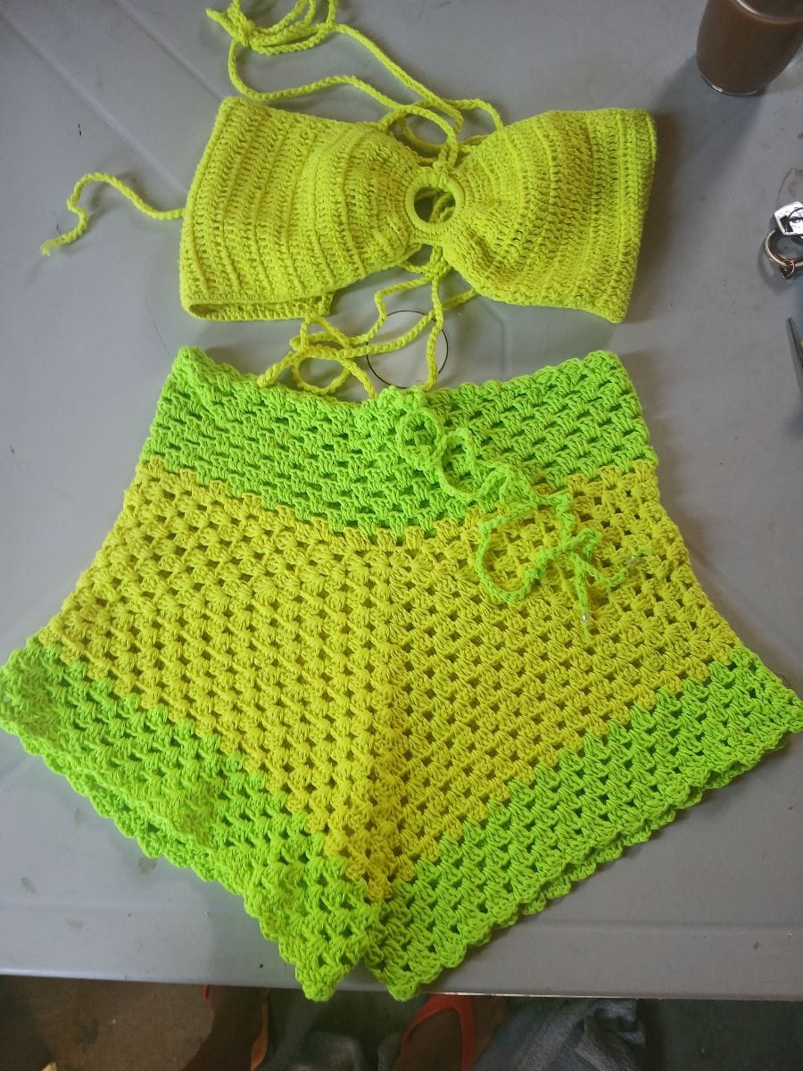 Conjunto de short e cropped tamanho p dependendo veste M