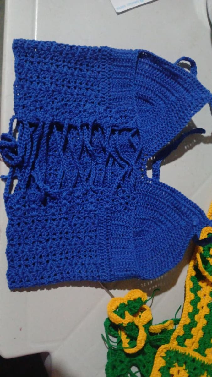 Cropped azul tamanho P