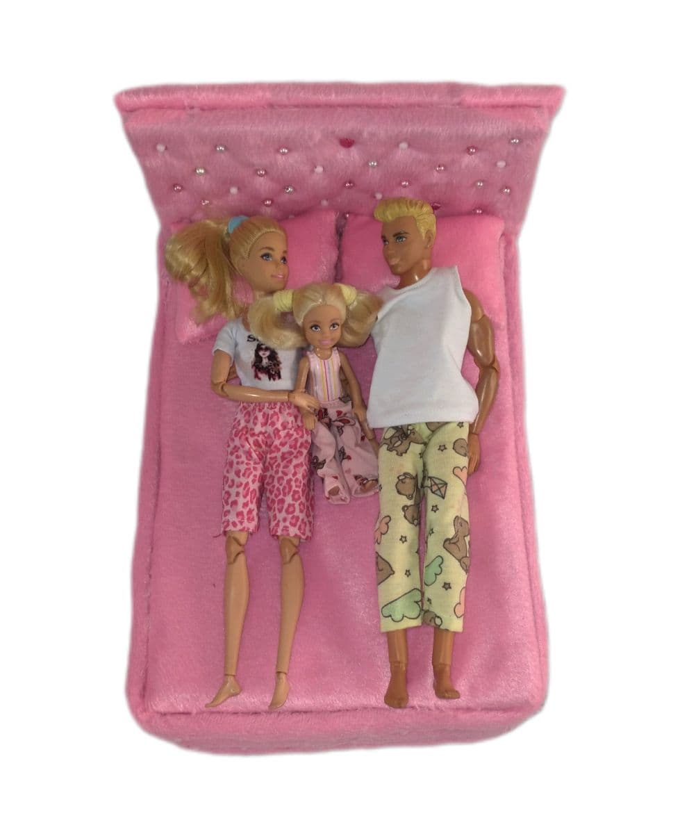 Cama de luxo tipo casal para boneca até 30cm